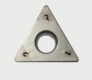 [032023] PLAQUETTE CBN TRIANG. 11MM 3 COUPES R0.4