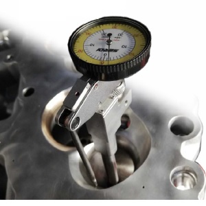 [036305] RUN-OUT GAUGE